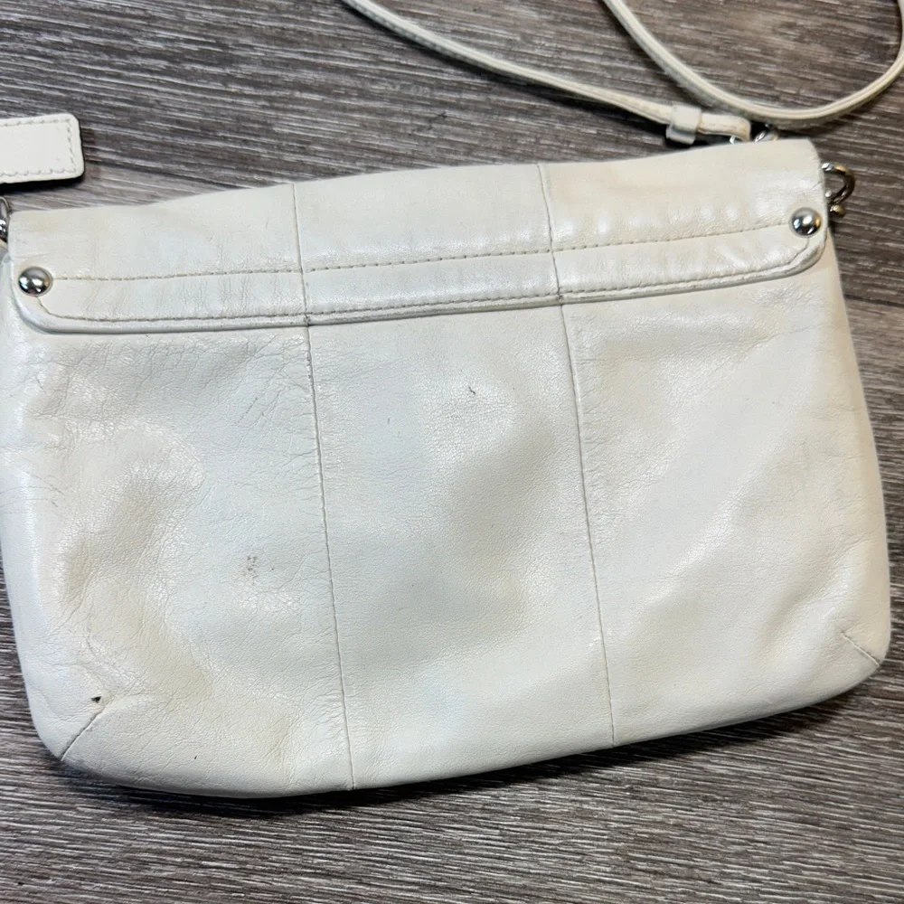 Coach cream Leather Shoulder / Crossbody Bag